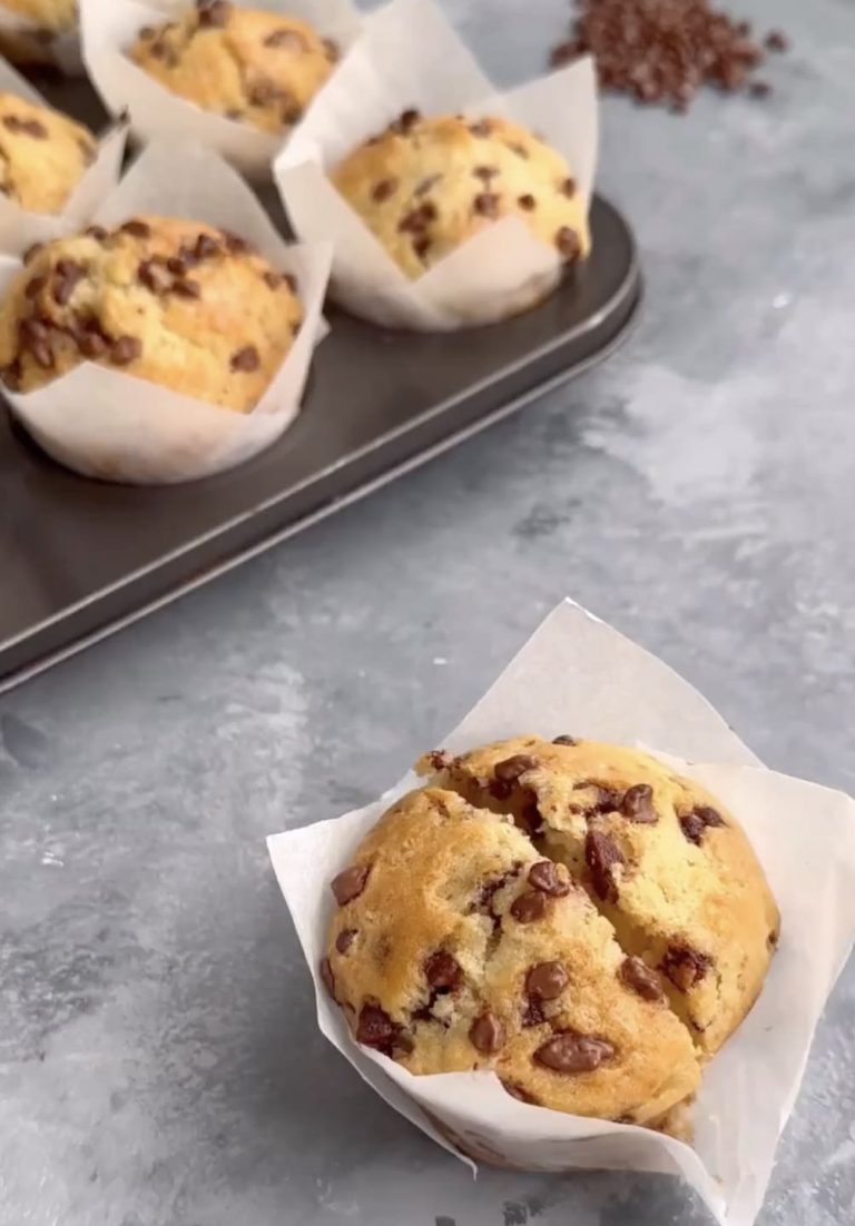 Saftige Muffins mit Schokostückchen &amp; Geheimzutat – Omas Rezepte